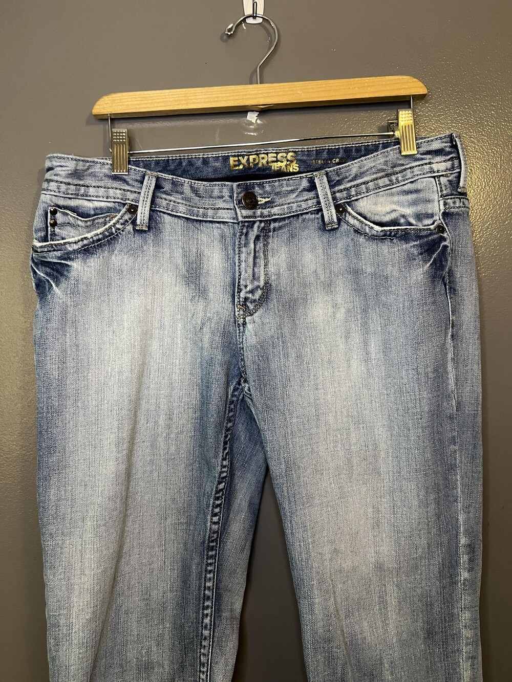 Express Stella Crop Jeans Womens 12 Light Wash Blue Cuffed Cropped Denim